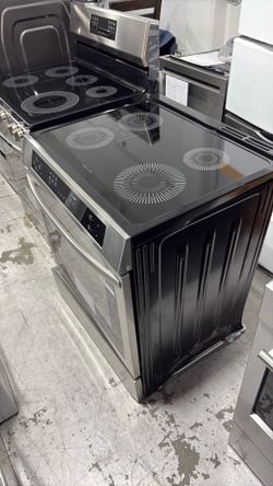 Frigidaire slide in electric stove