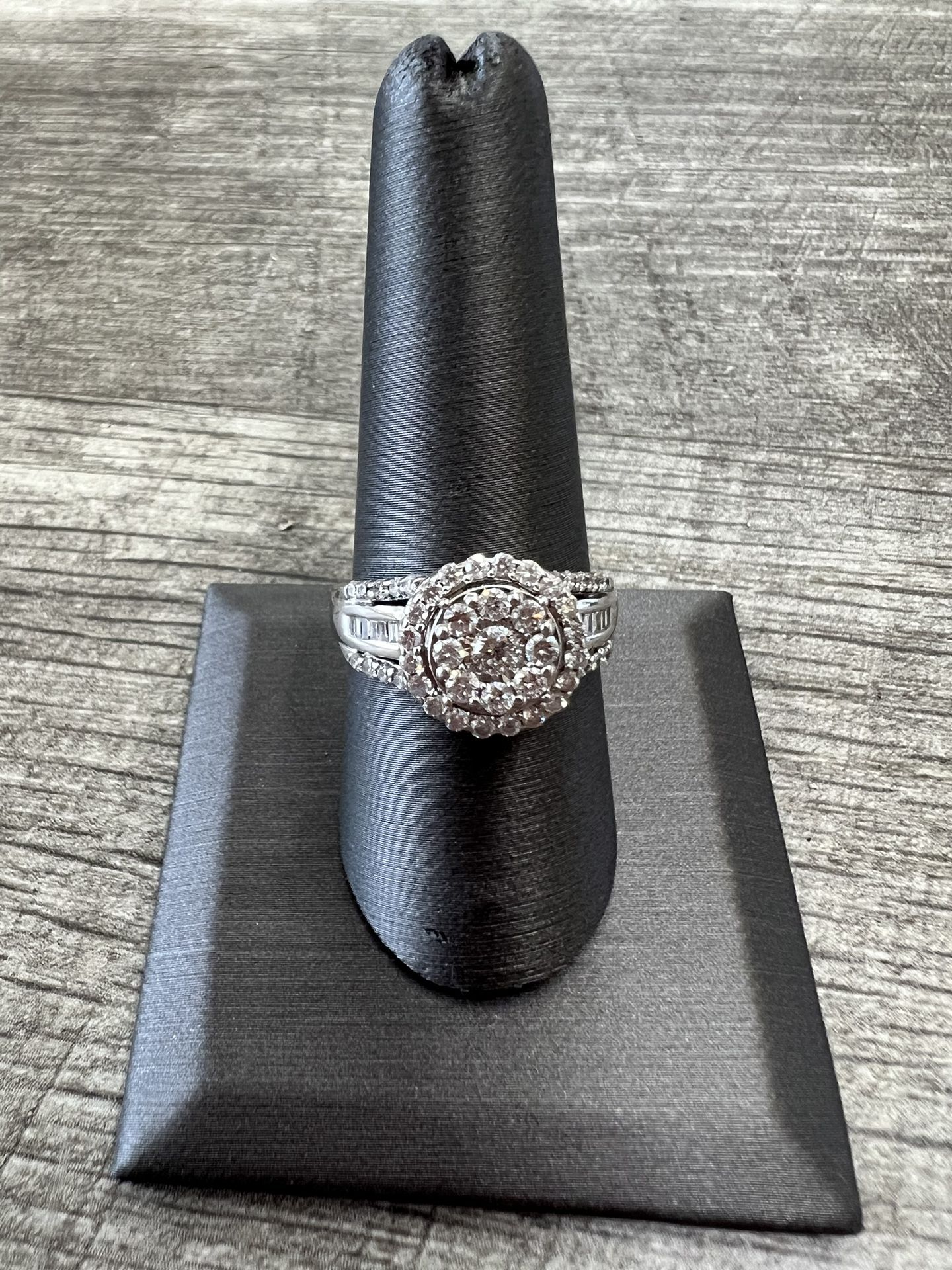 Diamond Engagment Ring 14k 