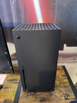 Xbox series X - 2 controllers -headset