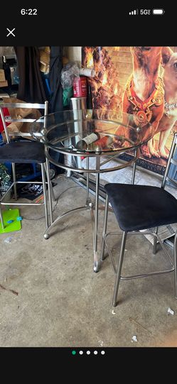 3 PCs Bar And Stools