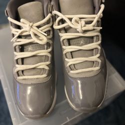 Cool Grey 11