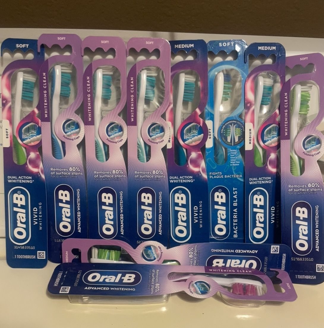 Oral B Tooth Brush