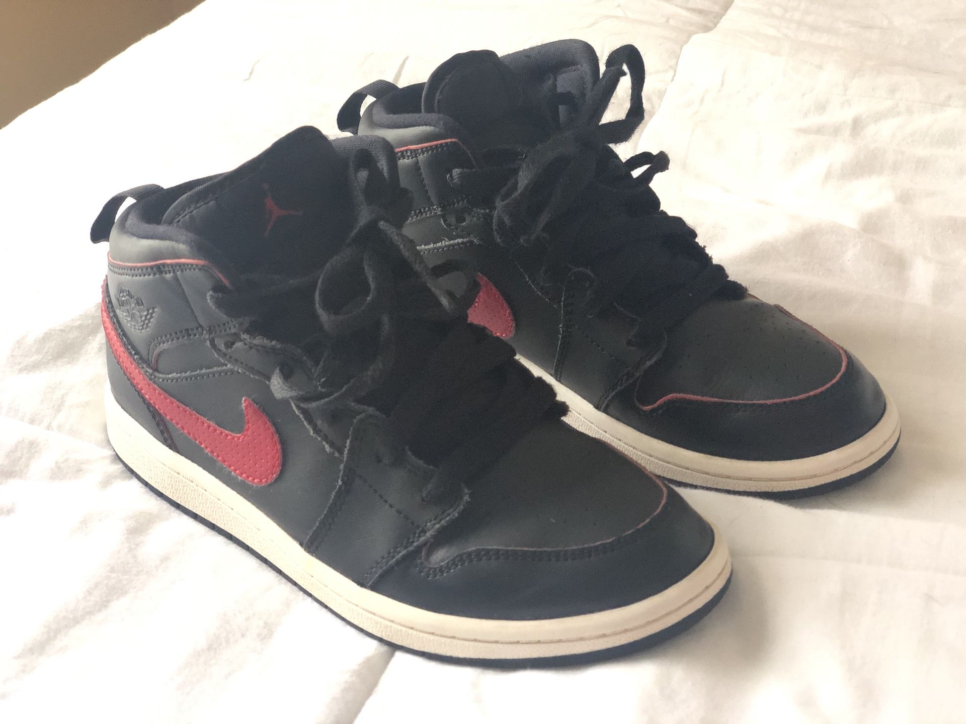 Jordan Retro 1’s Black and Red