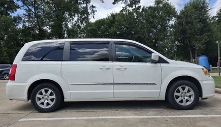 2011 Chrysler Town & Country