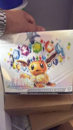 Pokemon Prismatic Evolutions ETB