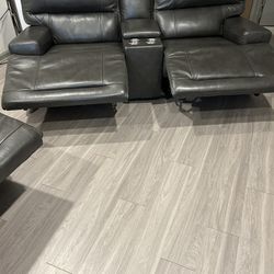Like New Reclining Leather Couches