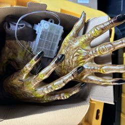 Creepy Halloween Light Up Hands