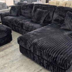 New 4 Piece Modular Sectional Couch with USB and Cup Holders! Free Delivery 🚚!