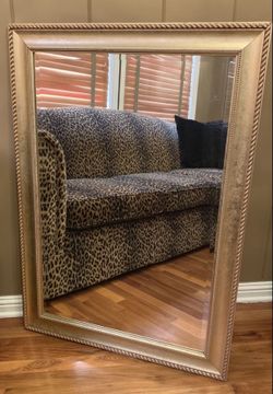 Gold beveled mirror 42 x 30 Espejo Dorado $40