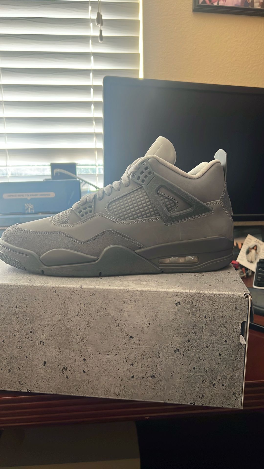 Jordan 4 - Wet cement- 10.5 New - No Trades