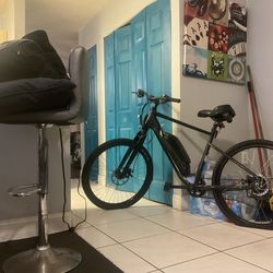 Cannondale e-bike adventure large