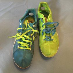 Nike track shoes w/ spikes size 8 adult