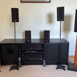 Onkyo Entertainment Center With 7.1 Speakers And Media Center Computer 