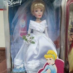 Disney CINDERELLA Wedding Porcelain Doll w Jewelry Box