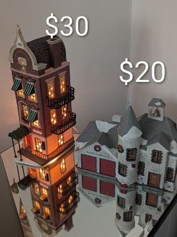    2  Vintage Christmas  Buildings ( Lemax & Deportment 56)  Price Is On The Photo 