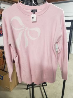 Womens Small Bow Sweater 
