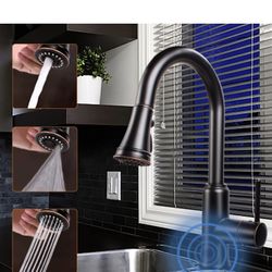 Touchless Kitchen Sink Faucets with Pull Down Sprayer,Kitchen Faucet with Pull Out Sprayer Single-Hole and 3 Hole Deck-Mount,3 Mode Single Handle Oil 