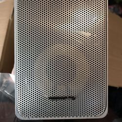 Two Realistic Mini 7 Speakers Vintage In Good Condition