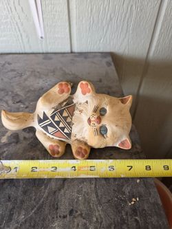 Indian cat sculpture