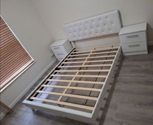 Bedroom Set - Juego de cuarto