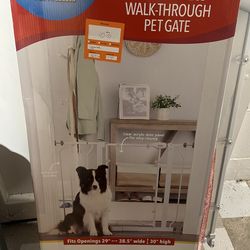 Carlson Direct View Walk-Through Pet Gate