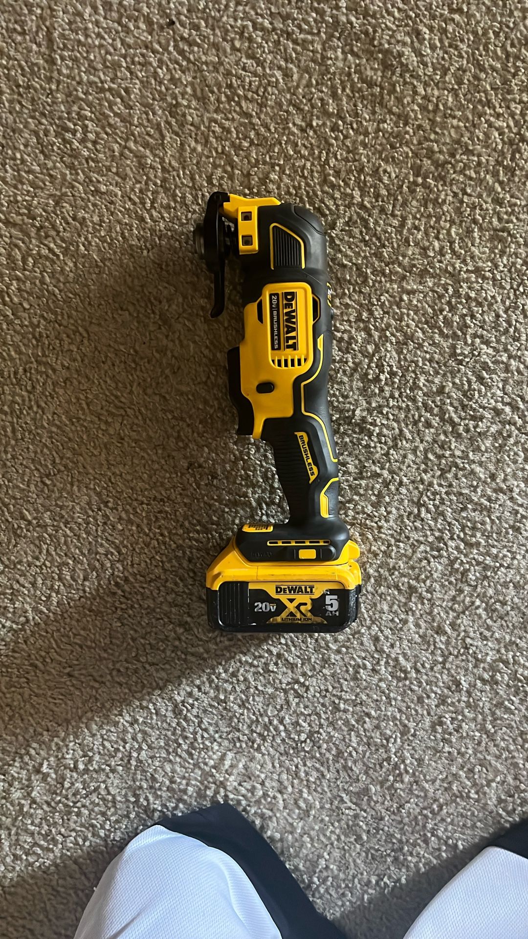 DeWalt 20V MAX XR Brushless Oscillating Multi-Tool