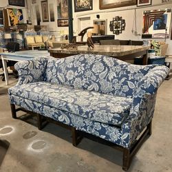 Beautiful Floral Beachy Couch Blue And White