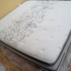 Sealy Ki,ng matt,ress 15 inch, Hybrid, Plush Euro Pillowtop.