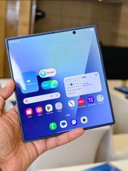 Samsung Galaxy Z Fold 7 Unlocked, FREE Smartwach/ Headphones. Pay $1 Today Rest in payments. NO CREDIT NEEDED FINANCING