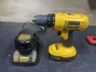 18 Volt Dewalt Drill