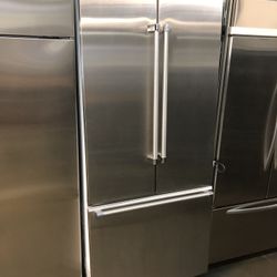 Thermador 36” Wide Stainless Steel Built In French Style Refrigerator 