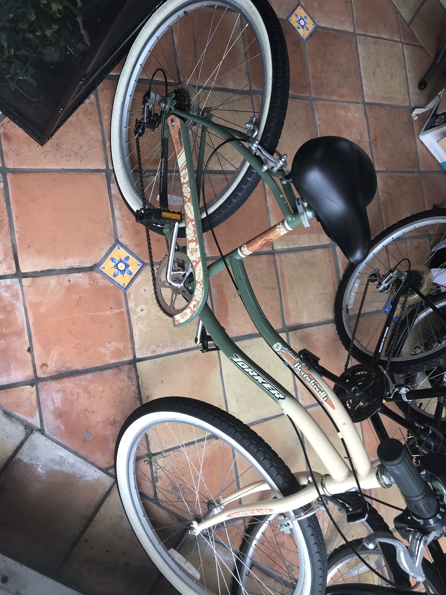 Bike Torker Boardwalk beach cruiser 6 speed bicycle vintage