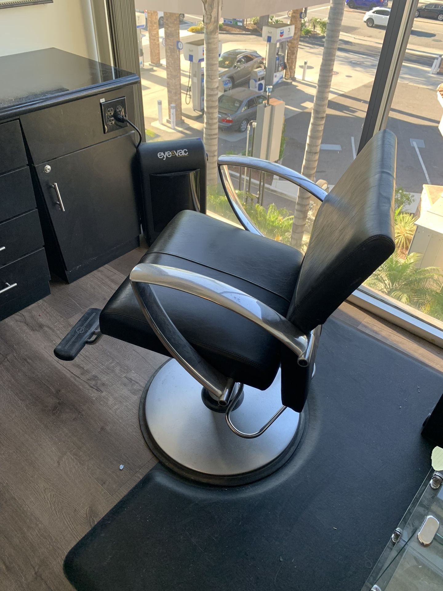 BELVEDERE Salon Styling Chairs