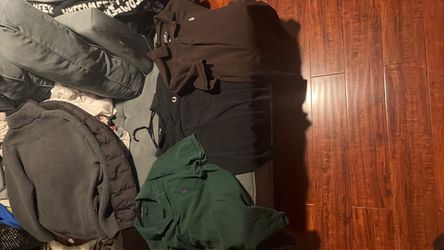 polos