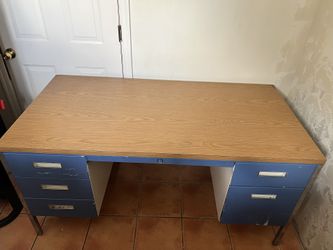 classic heavy metal large desks 