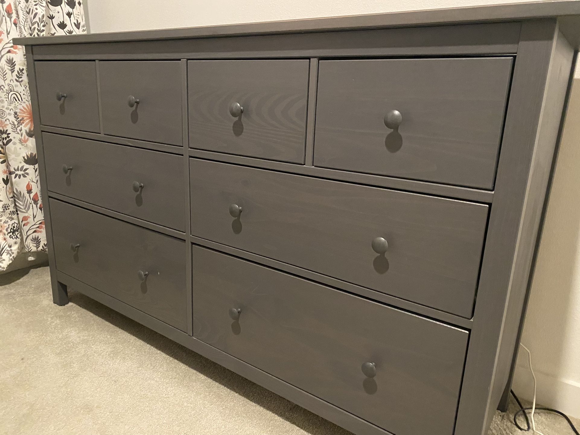 8-drawer dresser dark grey