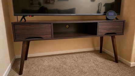 TV Stand / Media Console – Great Condition