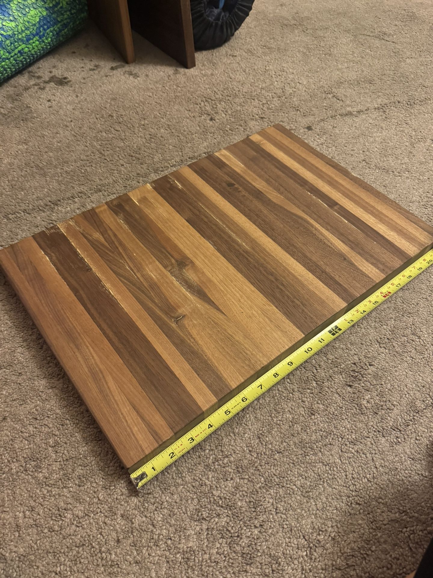 Walnut Cutting Board (imperfect) 