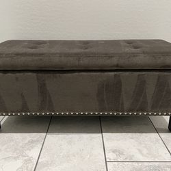 Homcom 42” Tufted Fabric Ottoman Storage Bench (Gray)