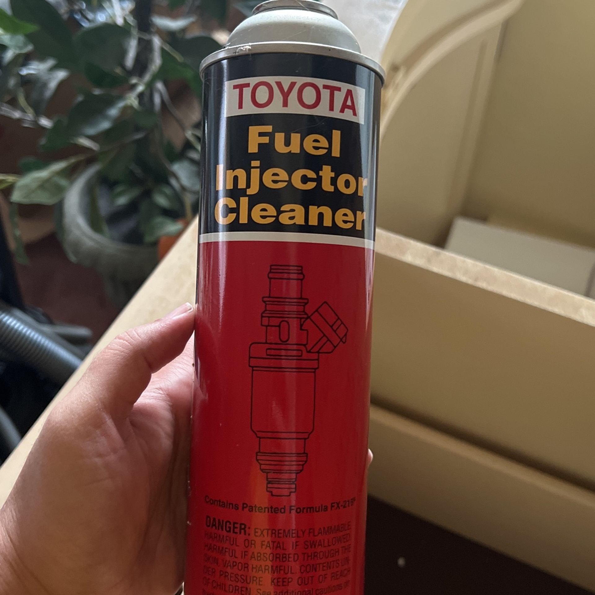 Genuine Toyota Fuel Injector Cat Cleaner