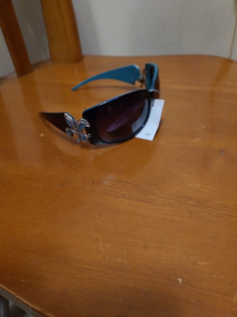 Gorgeous Fleur-de-lis Sunglasses