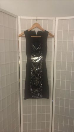 Black hommage dress