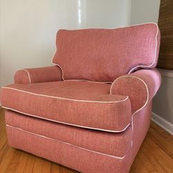 Comfortable Oversized Accent Chair | Excellent Condition | $95 OBO