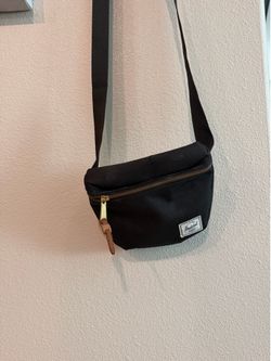 Hershel purse