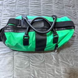 GUESS Green Black Nylon Duffle Travel Weekender Bag Shoulder Strap Large