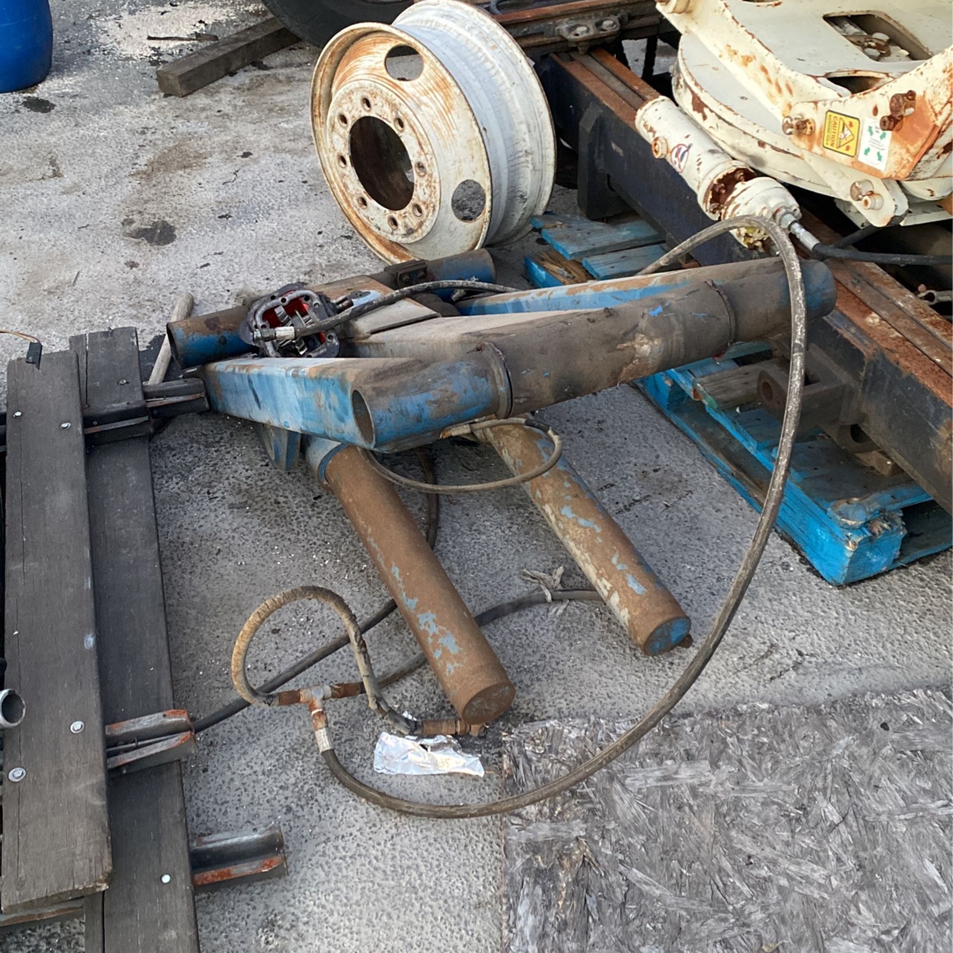 Harsh Hoist Rigid Lift