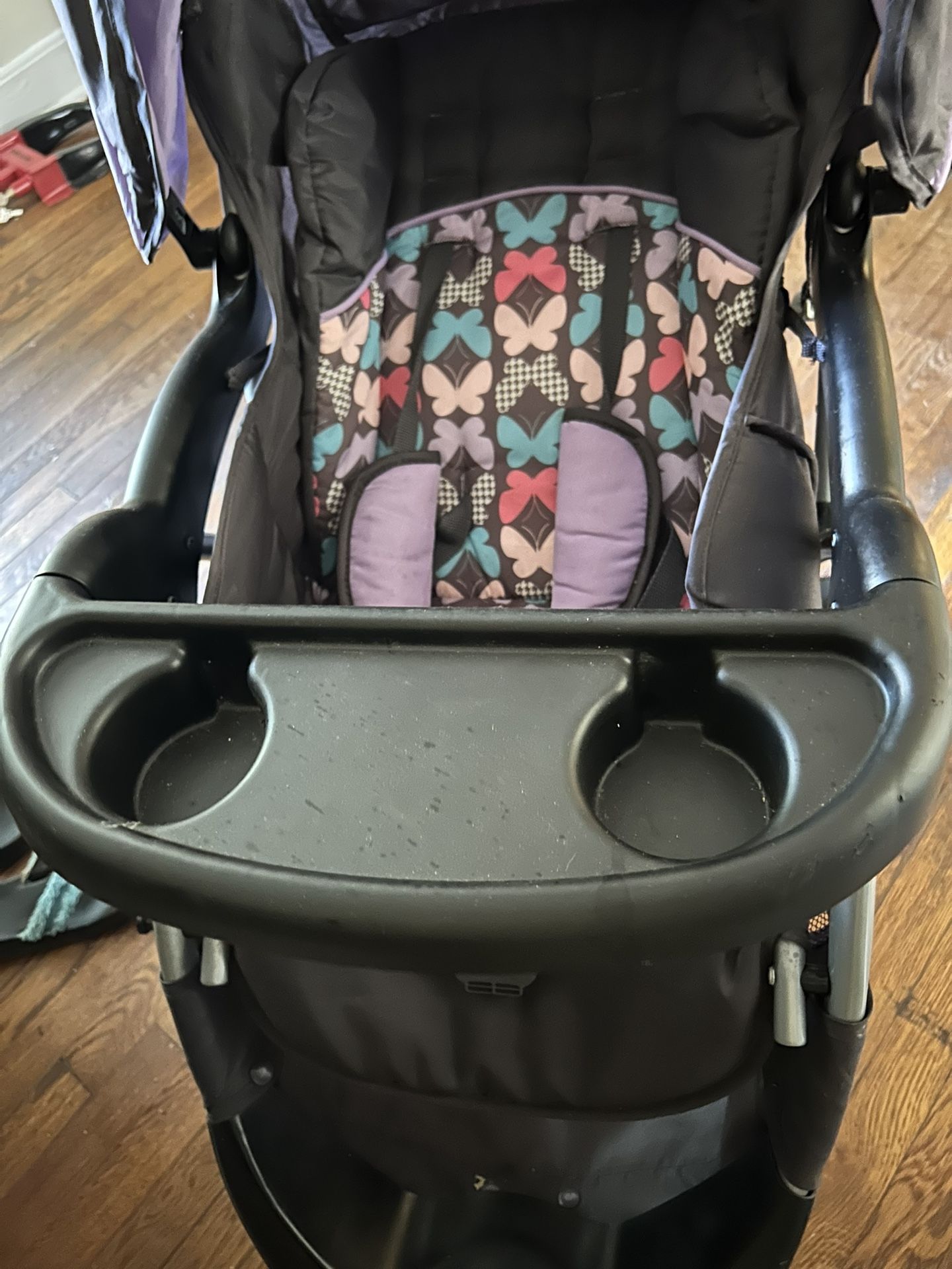4 Cup Holder Easy Fold Butterfly Stroller