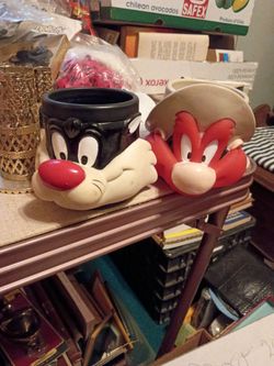 looney toon cups