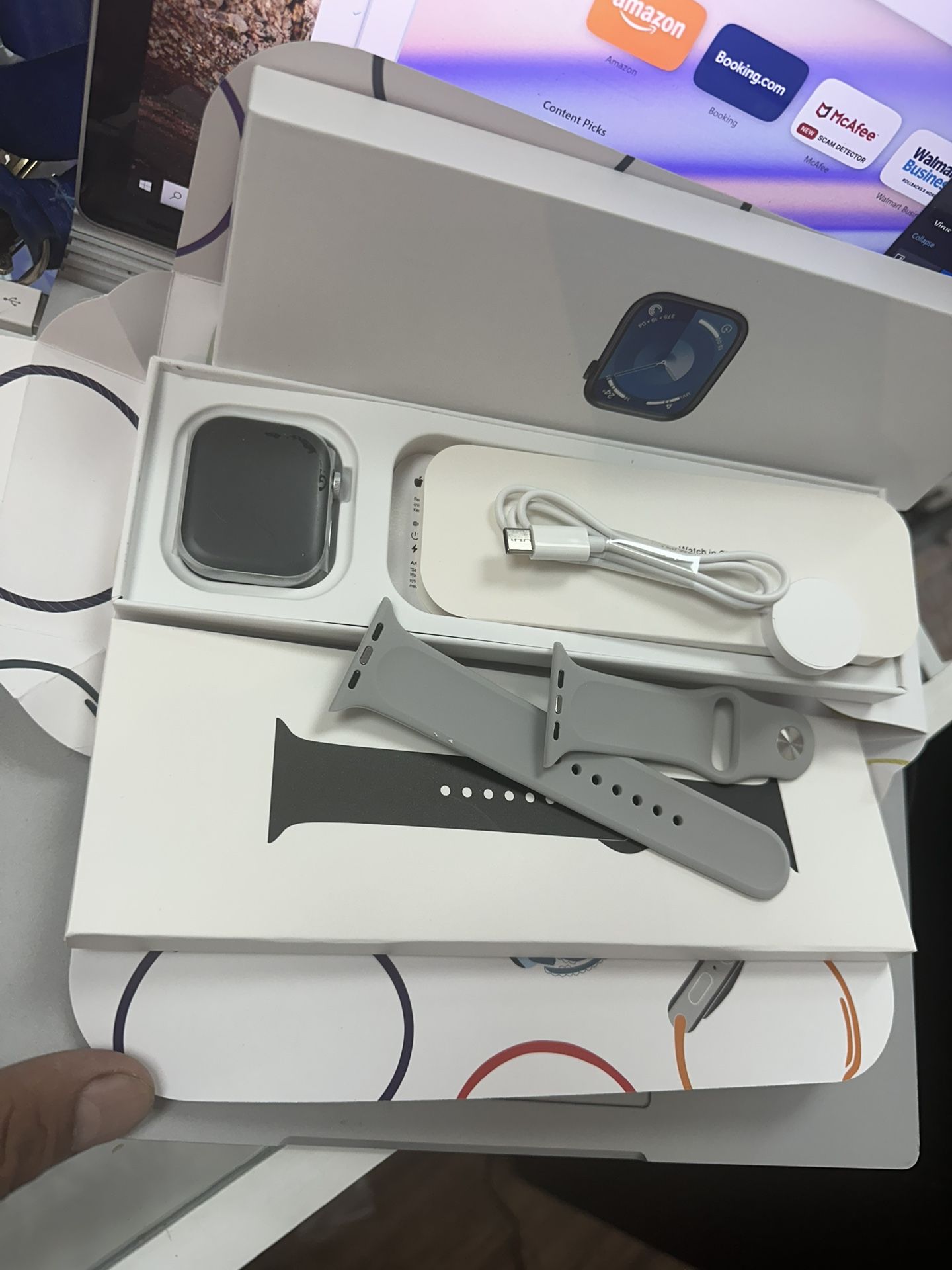 Apple Watch Gen 9 Series 9 45mm Midnight Aluminum - Midnight Sport Band