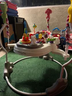 Baby bouncer/jumper
